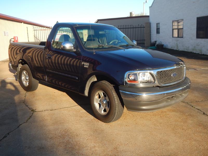 North Mississippi : 2002 Ford F150 Xlt Single Cab Short Bed 2wd Full-Size