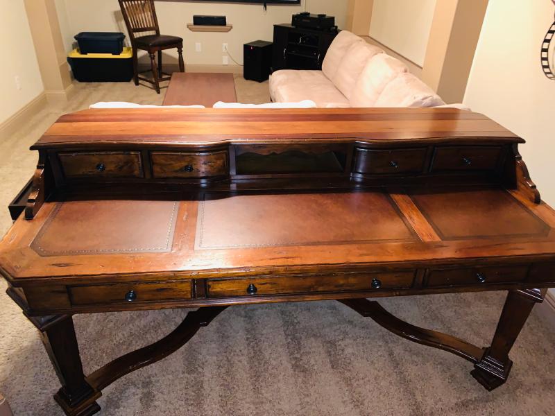 Dallas Hekman Office Desk Furniture For Sale